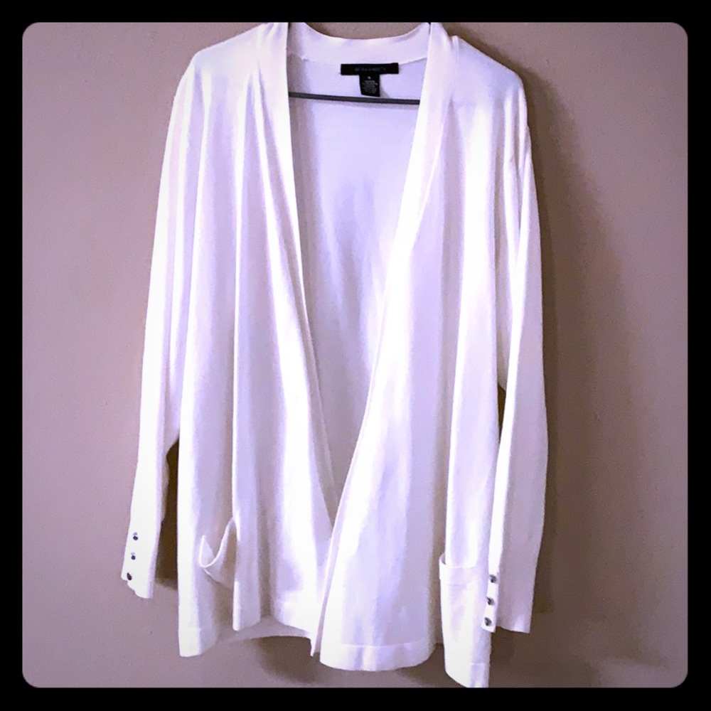 Jacket open without buttons with pockets